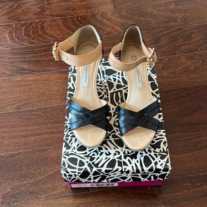 Womens Diane Avon Furstenberg DVF wedge heels